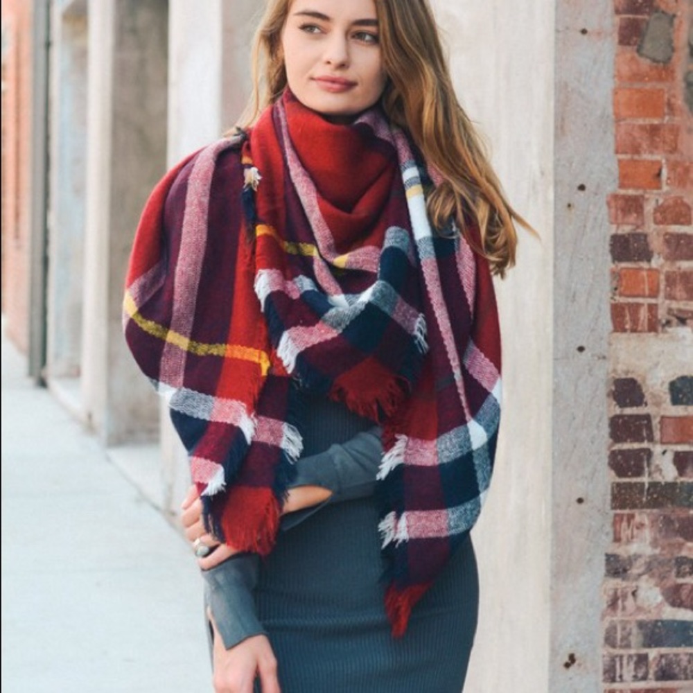 Extra Soft Blanket Scarf in multi plaid - Picture 2 of 5